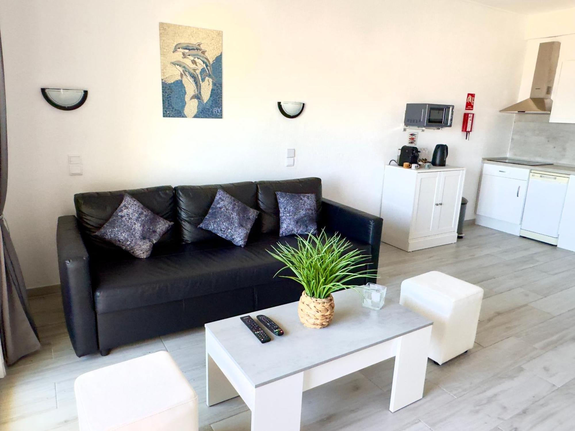 Apartment Les 3 Dauphins In อัลบูเฟรา ภายนอก รูปภาพ