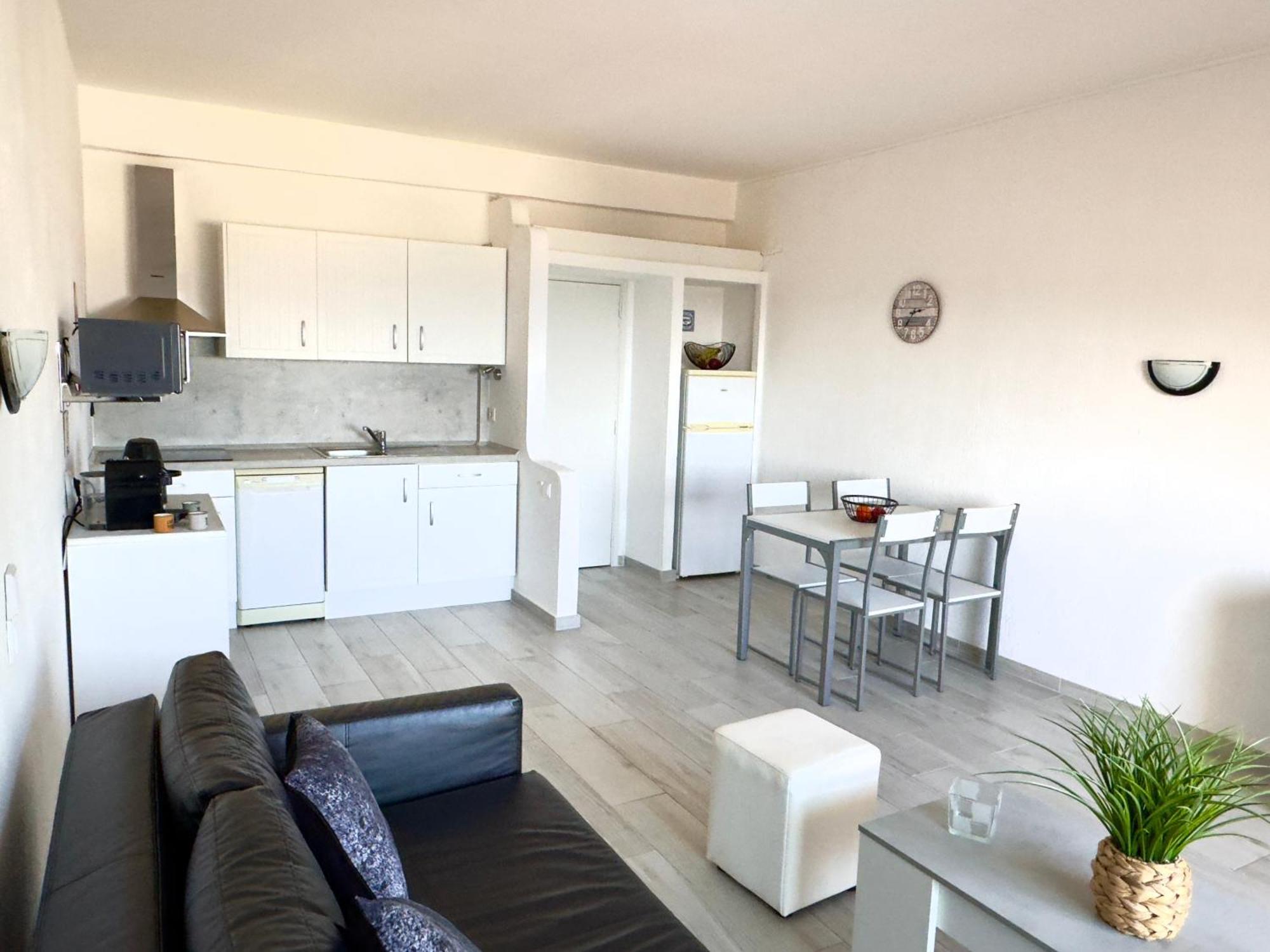 Apartment Les 3 Dauphins In อัลบูเฟรา ภายนอก รูปภาพ