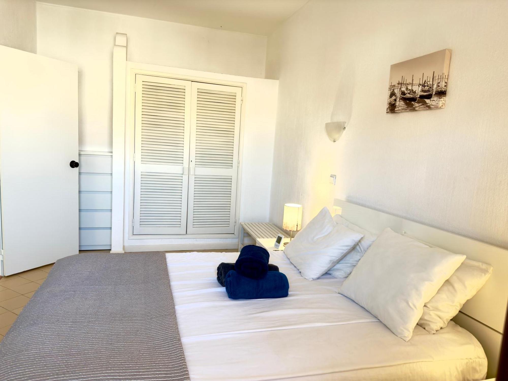 Apartment Les 3 Dauphins In อัลบูเฟรา ภายนอก รูปภาพ